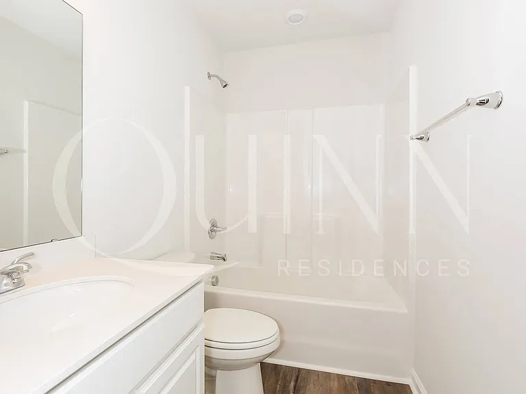 Tyger Pointe — Photo 59