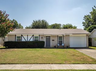 1019 Woodmere Dr, Lewisville, TX 75067