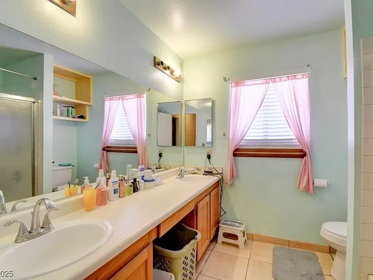 4053 Hazelridge Dr — Photo 21
