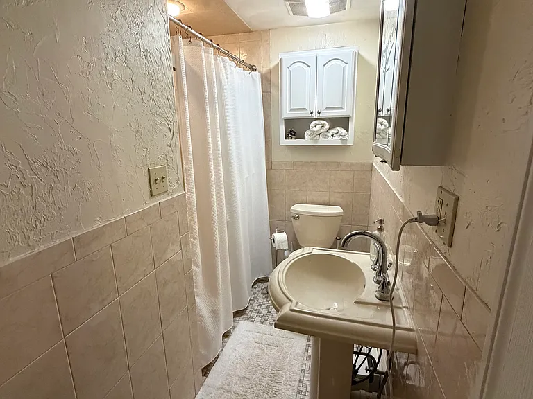 74 N Margin St #4 — Photo 17