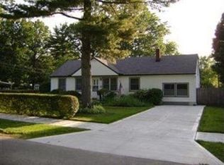 8188 Dartmoor Rd, Mentor, OH 44060