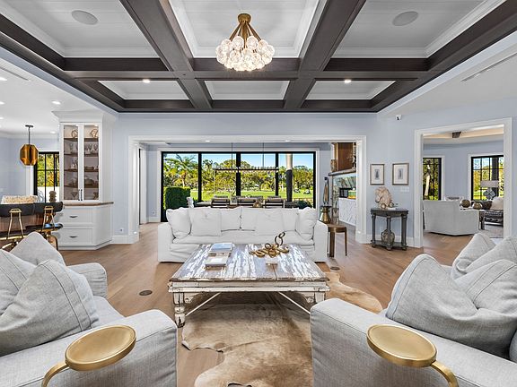 4th image of 39 Country Rd