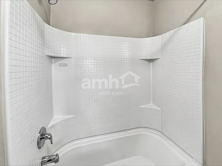 228 W Cedar Grove Ln — Photo 13