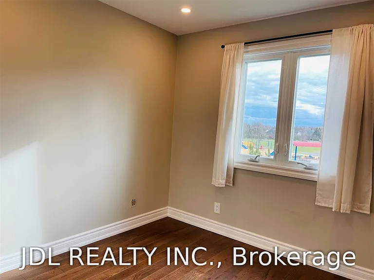 163 Carrick Ave — Photo 17