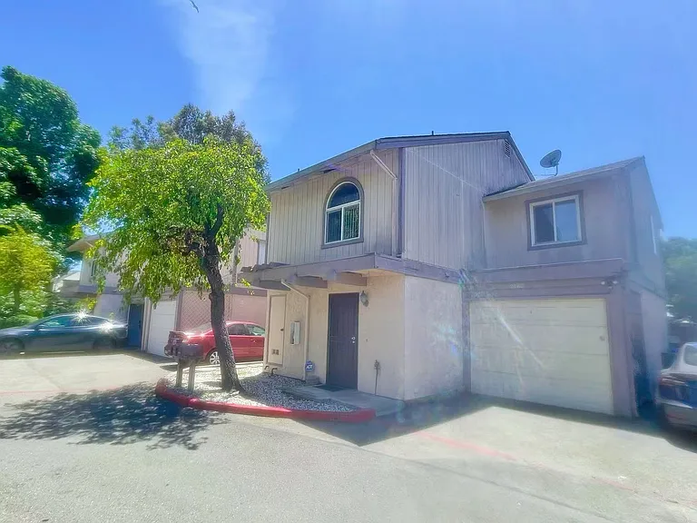 32062 Arya Ct — Photo 1