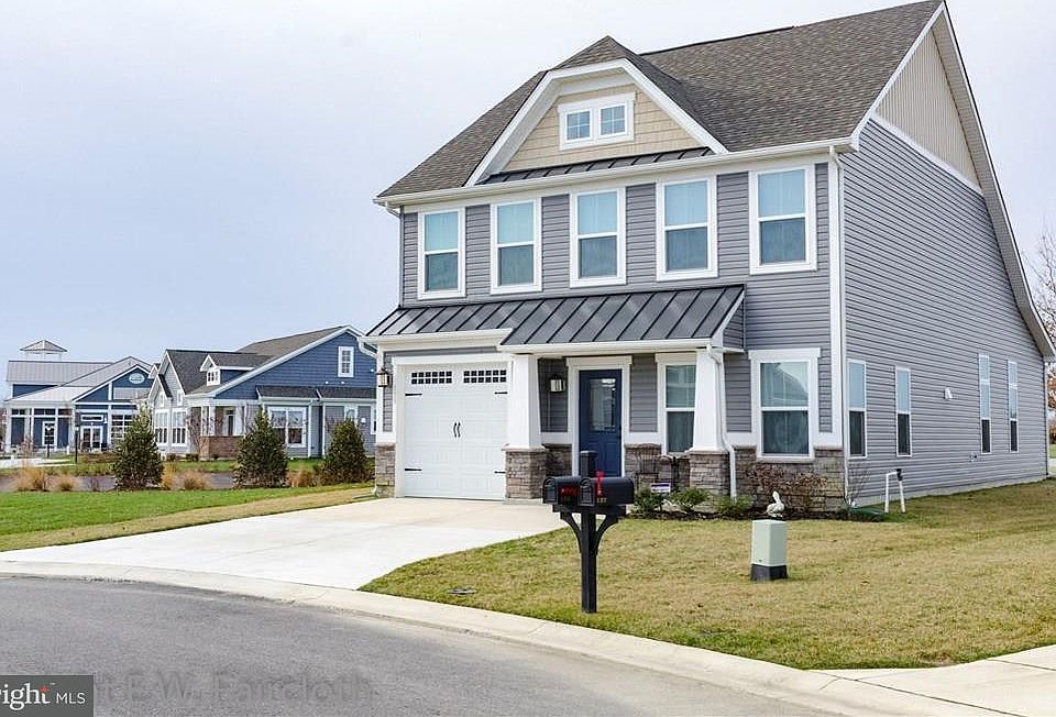 1st image of 139 Waterside Dr