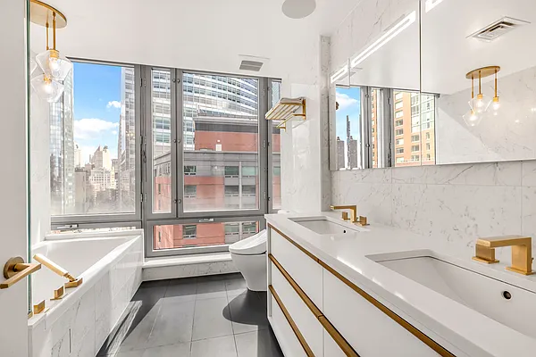 Sold by R New York | media 11