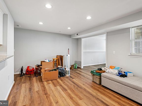 4th image of 6335 Green Field Rd Unit 1701