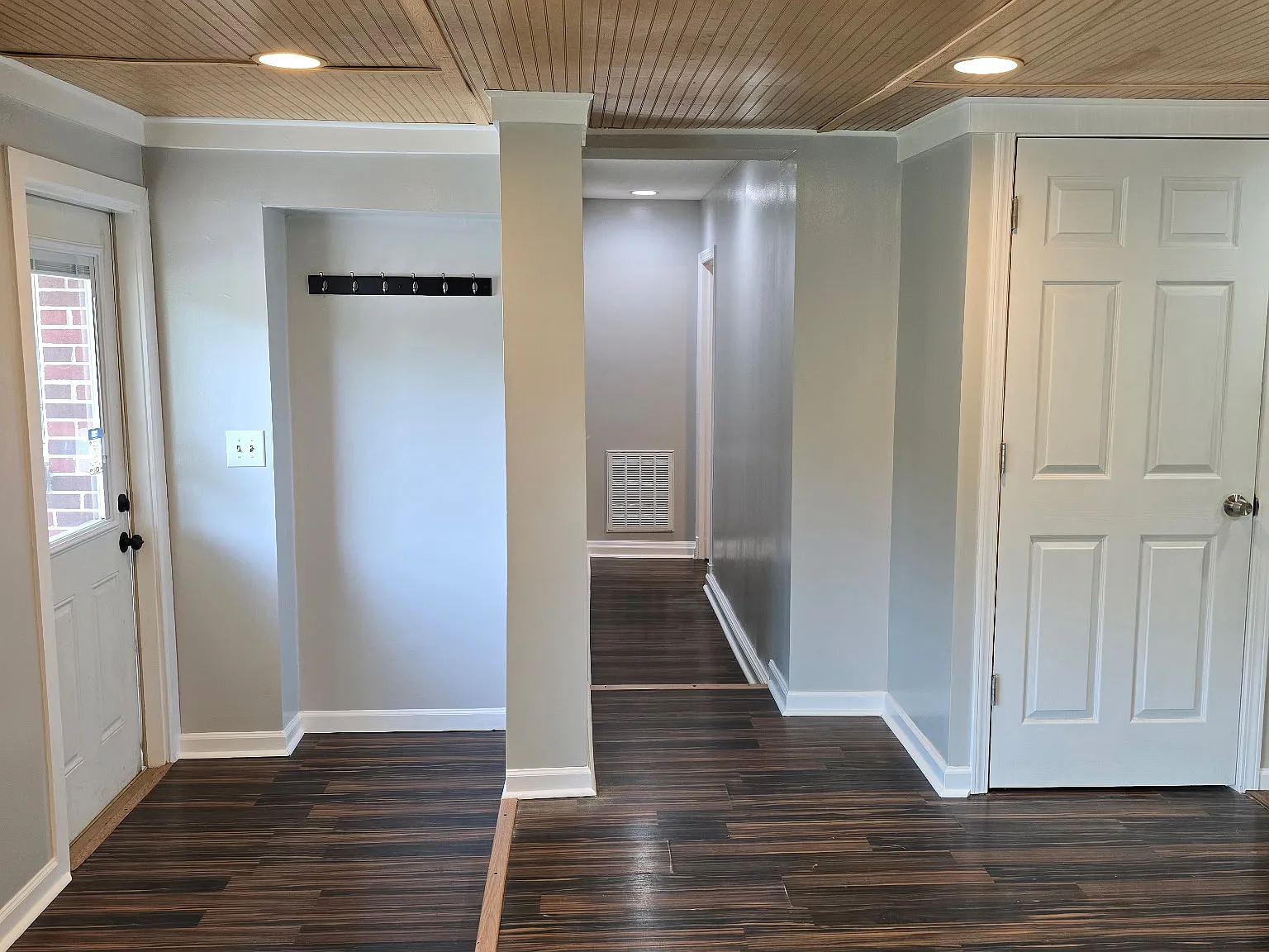 1 bed, 800 sqft, $1,700 — Photo 2