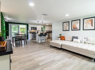 219 S Webb Rd, Plant City, FL 33566