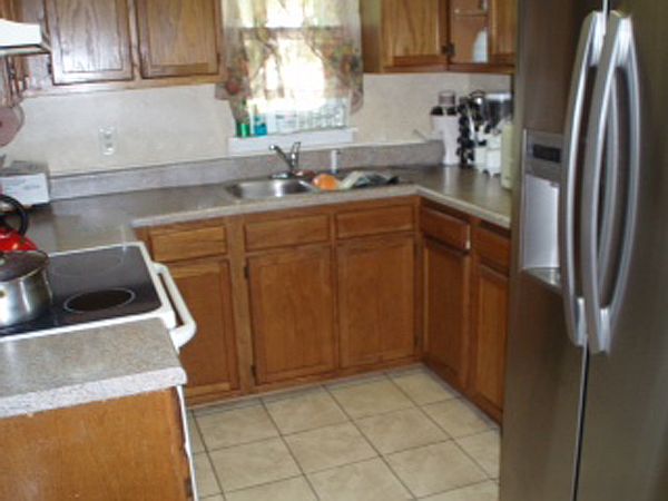 2nd image of 1006 Campbell St