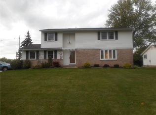 79 Shell Edge Dr, Rochester, NY 14623