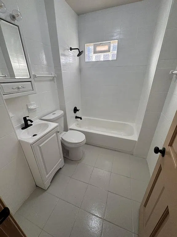12153 S Wallace St — Photo 3