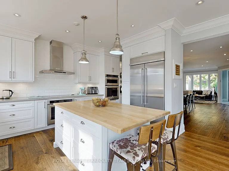 17 Southgate Ave — Photo 16