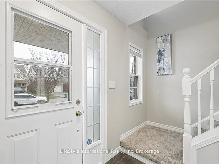 95 Houghton St — Photo 11