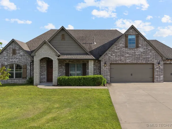 14902 E Fieldstone Dr N, Claremore, OK 74017