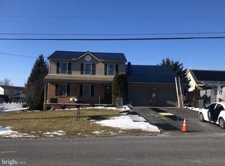 1347 Johnson Rd, Chambersburg, PA 17202