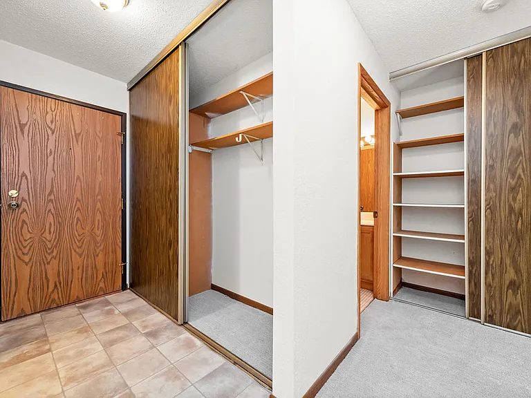 Westview Apartments — Photo 8