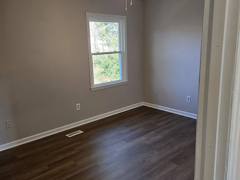 203 Shiloh Dr #E — Photo 8