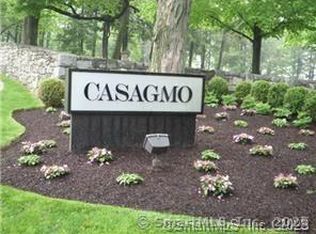 2 Cook Close #2, Ridgefield, CT 06877