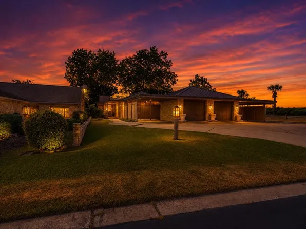 101-A Oasis, Horseshoe Bay, TX 78657
