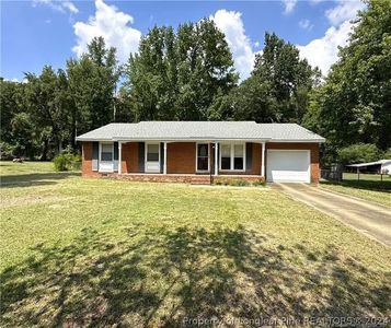 132 Lakeview Dr, Spring Lake, NC, 28390