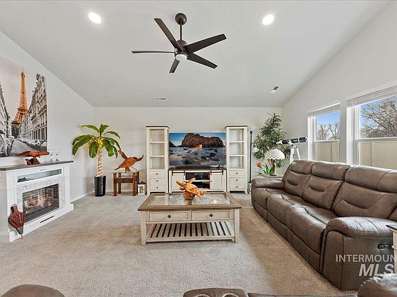 5th image of 19642 Alleghenny Way