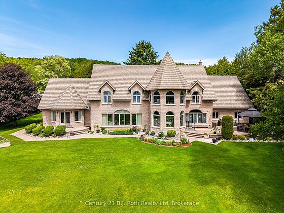 3rd image of 339 Champlain Rd