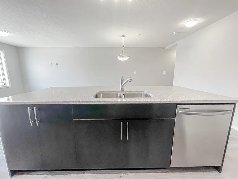 831 Windbury St SW — Photo 9