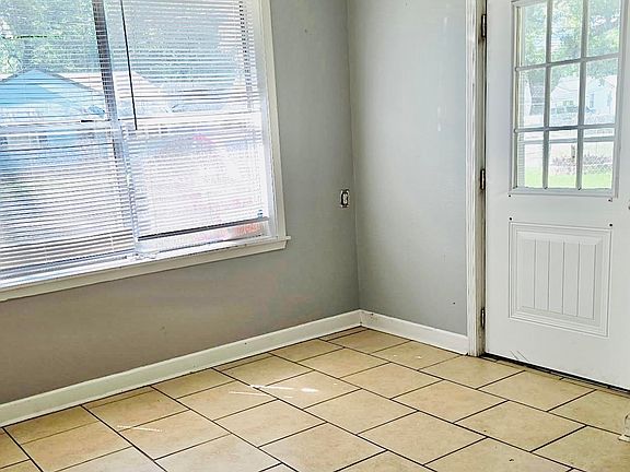 5th image of 3420 Eaton St