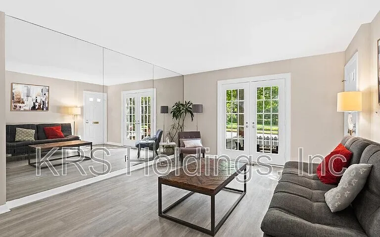 2515 S Walter Reed Dr #C — Photo 11
