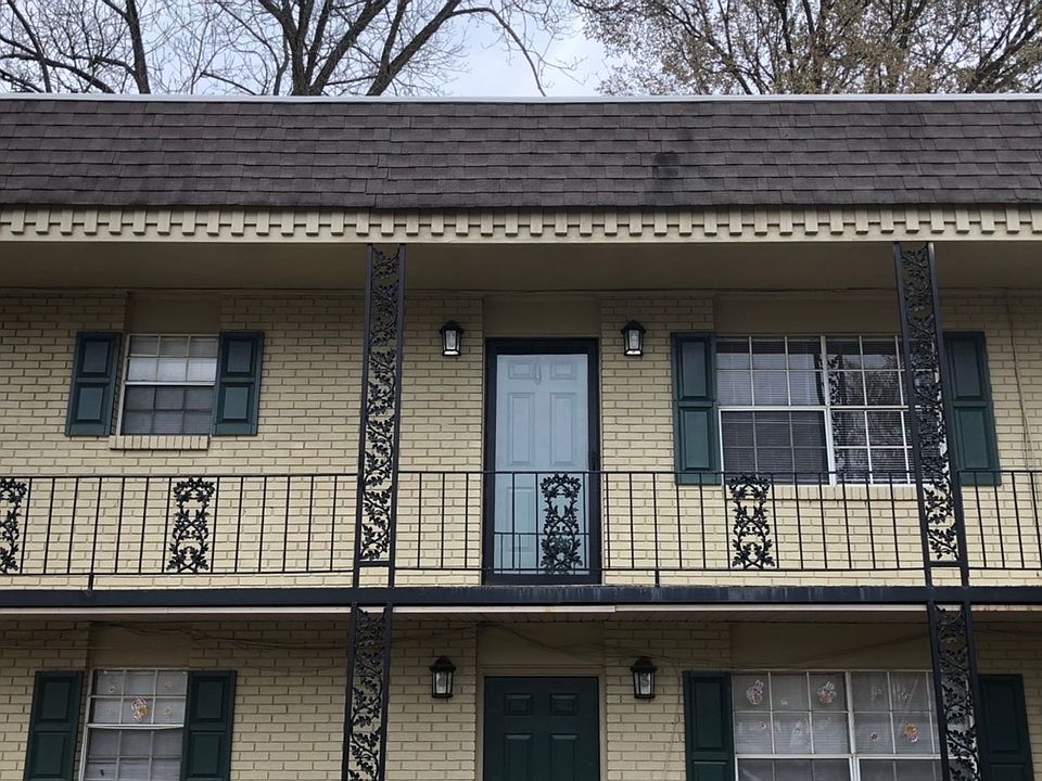 1st image of 250 N Washington Ave #18
