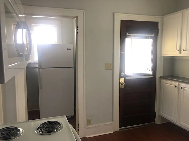 17 Park Ave #19 — Photo 8