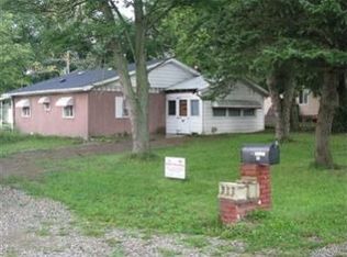 46 Sample Rd, West Alexandria, OH 45381