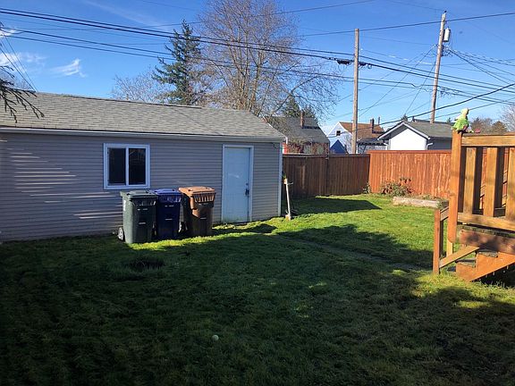3rd image of 5916 S Thompson Ave