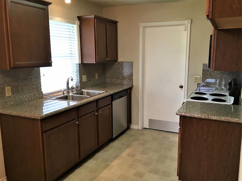 2nd image of 6519 Morrisglen Ct
