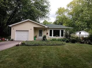 30W206 Claymore Ln, Naperville, IL 60563