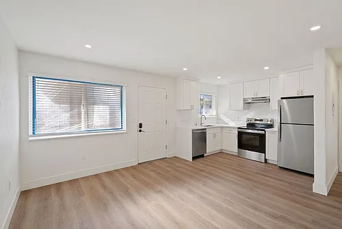 1622 Palm St - 2 Bedroom 2 Bath Fully Renovated: Move In Available Now | July 1st, 2026 Units Ava... Photo 1