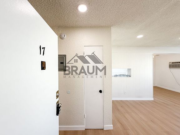 5th image of 4636 Laurel Canyon Blvd #17