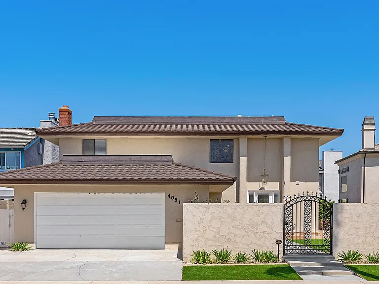 4051 Mistral Dr — Photo 1