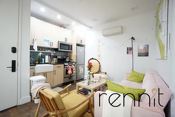 Rented by Rennit Inc. | media 24