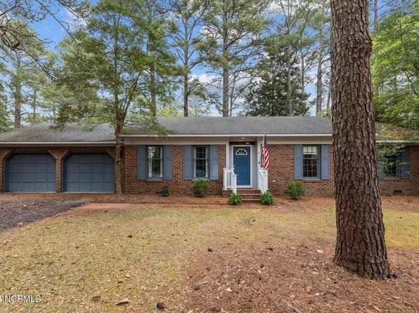 30 Oak Hills Road, Pinehurst, NC 28374