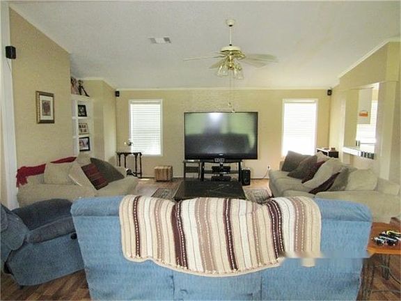 4th image of 25303 Wildflower Dr