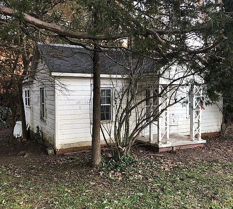 Left side of cottage