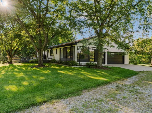 16850 Peerless Rd, Centerburg, OH 43011