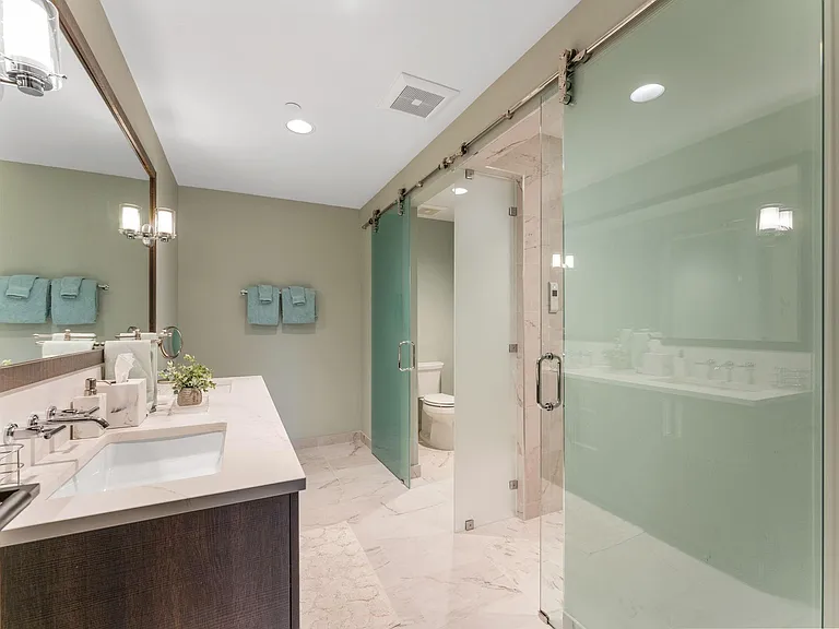 17 Beach Club Dr #220 — Photo 16