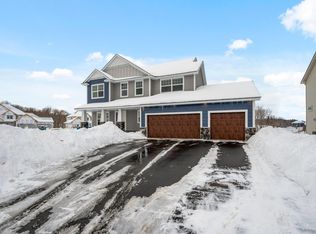 15718 Edgewood Ct, Savage, MN 55378