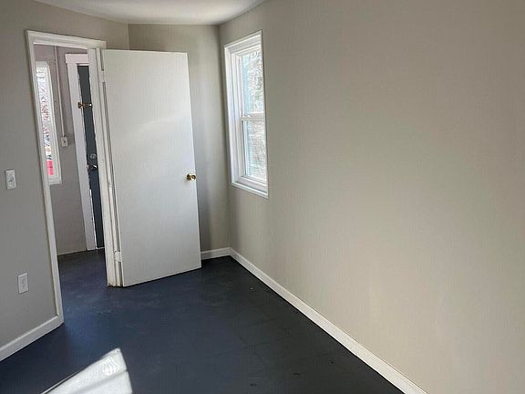 5th image of 822 Lakeview St
