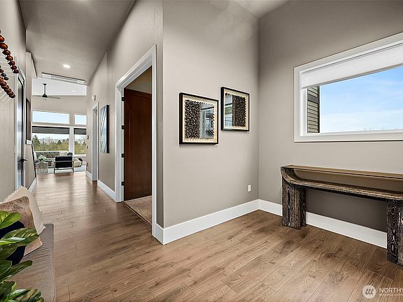 3rd image of 4491 Joyce Court SE