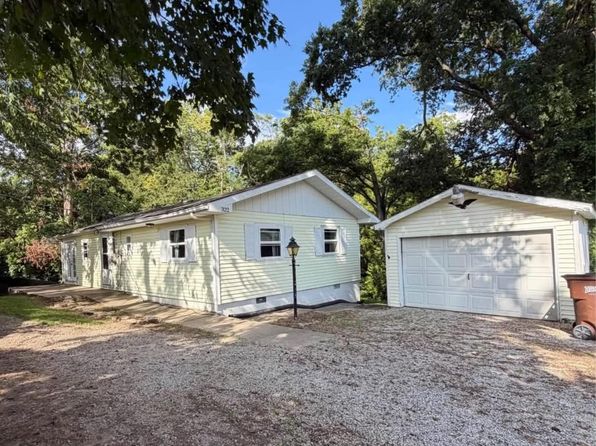 322 Marine St